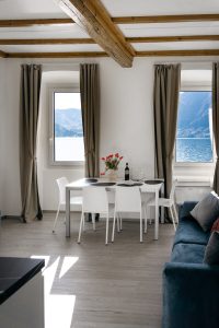 Belvedere237 "B" living room and lake view