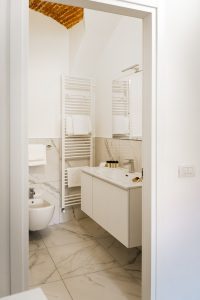 Belvedere237 "A" bathroom