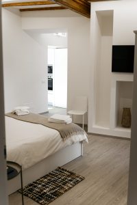 Belvedere237 "B" master bedroom garden view